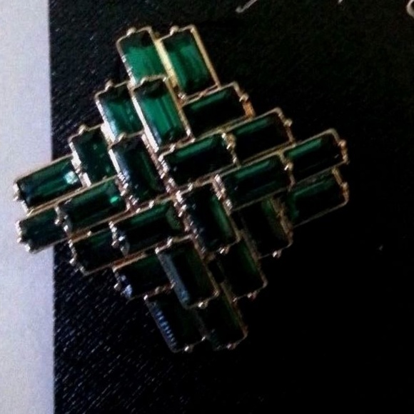 ABS by Allen Schwartz flaunt baguette Earrings - Picture 3 of 3